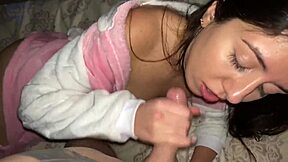 स्थल#4 वीडियो के लिए: Step-sister gets her first anal scene and facial i...