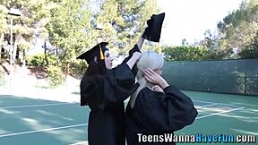 स्थल#2 वीडियो के लिए: Lesbians in action: amateur eats pussy in high def...